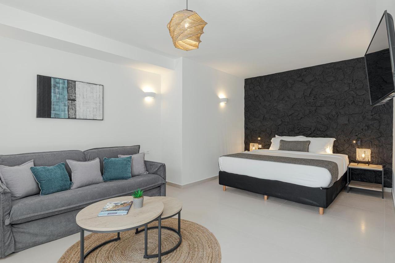 Onyx Hotel & Suites Karterados  Esterno foto